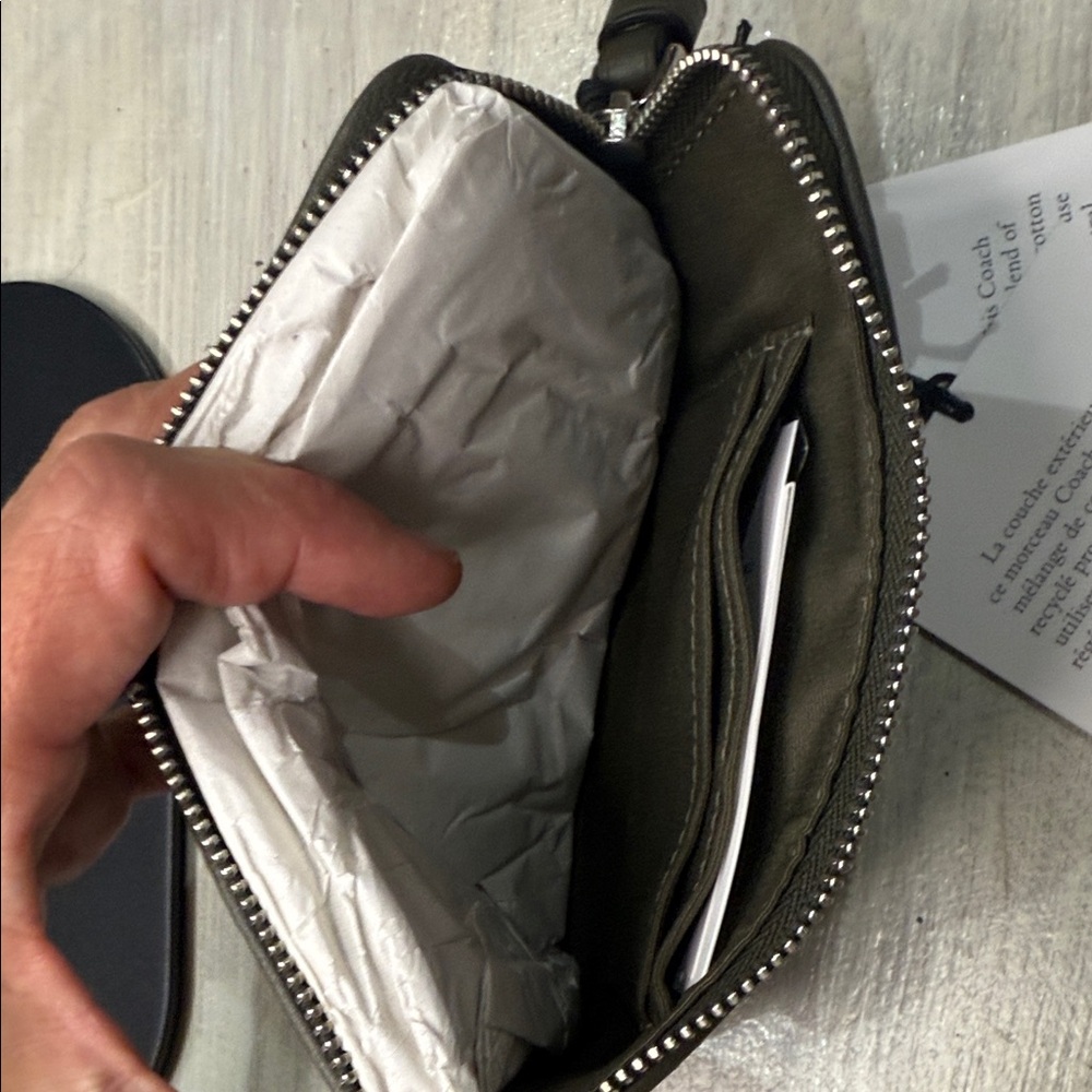 Coach Signature Jacquard Wristlet - Picture 4 of 7